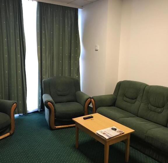 חדר סטנדרט עם מיטת קינג, Apartament In Regim Hotelier