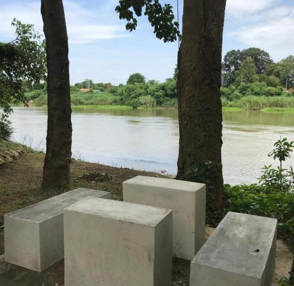 ガーデンビュースタンダードルーム, Photharam126 Resort