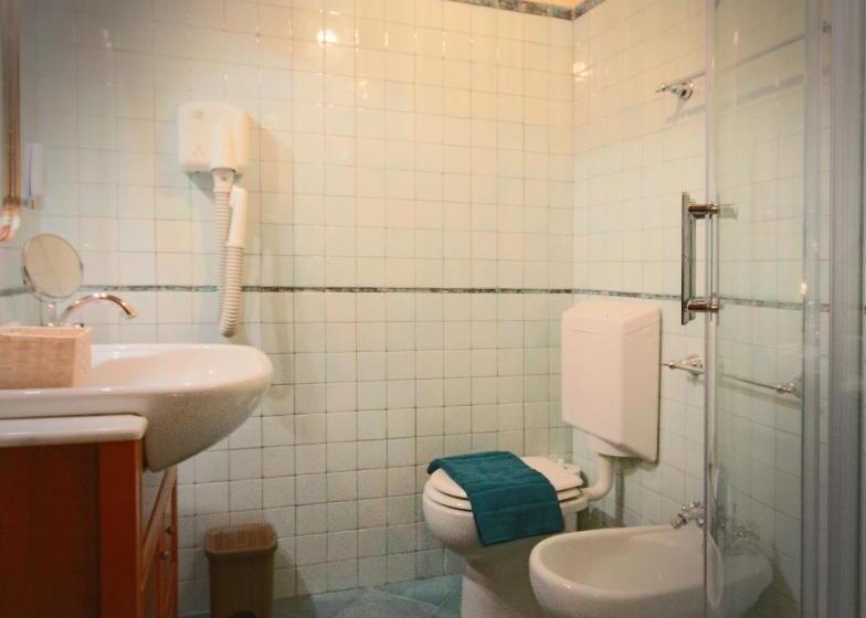 Номер Стандарт, Unico