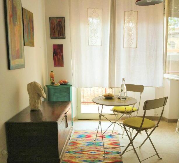 컴포트 트리플 룸, Amariglio Apartment