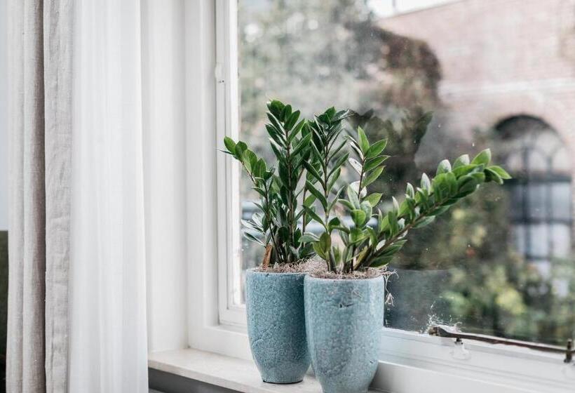 منزل غرفتين نوم, De Verwennerie