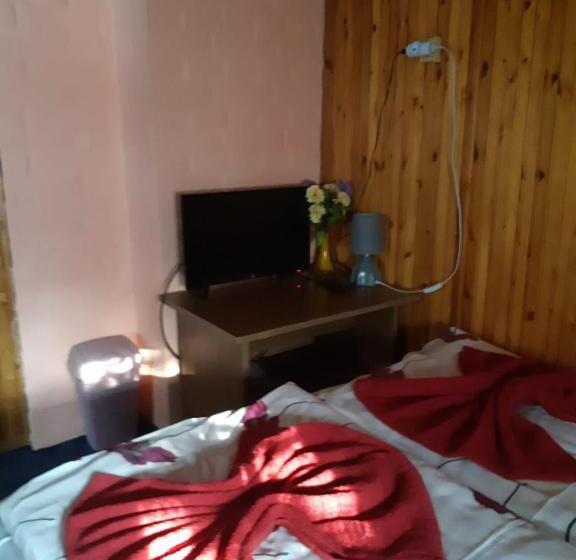 غرفة قياسية حمام مشترك, Garden Etterem Kávézó és Panzió Tahitótfalú