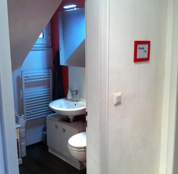 バス共有のスタンダードルーム, Villa Donar