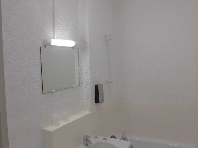 Номер Стандарт, Cit Hotel Le Challans