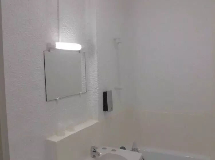 اتاق استاندارد, Cit Hotel Le Challans