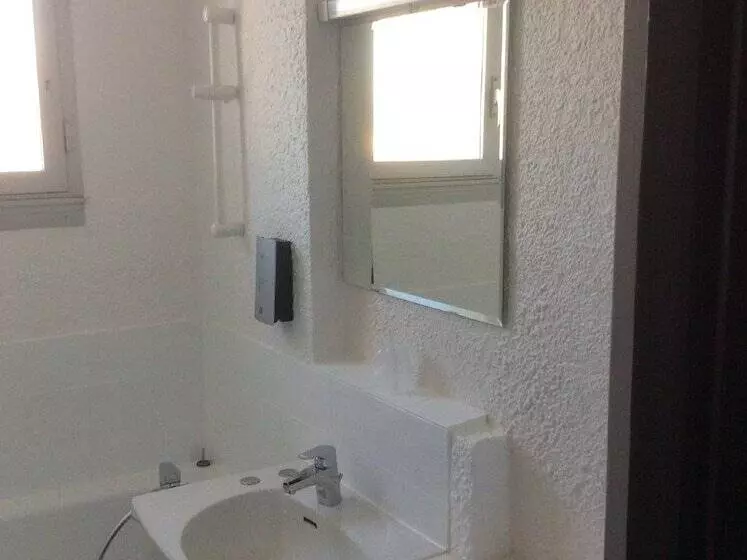 اتاق راحتی, Cit Hotel Le Challans