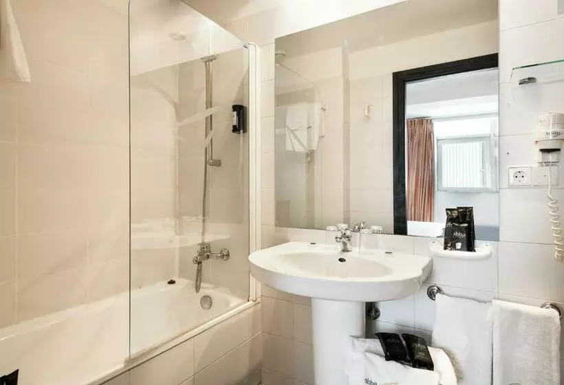 اتاق استاندارد سه نفره, Abba Jazz Hotel Vitoria
