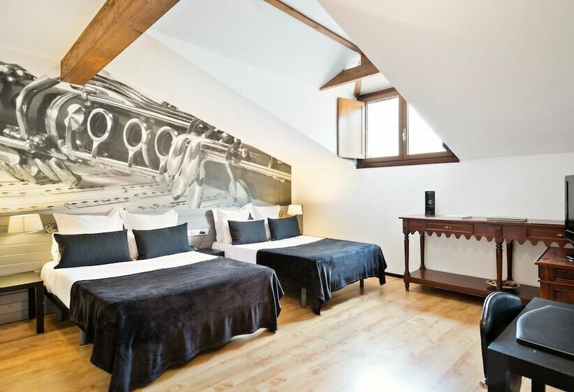Номер Стандарт Трехместный, Abba Jazz Hotel Vitoria
