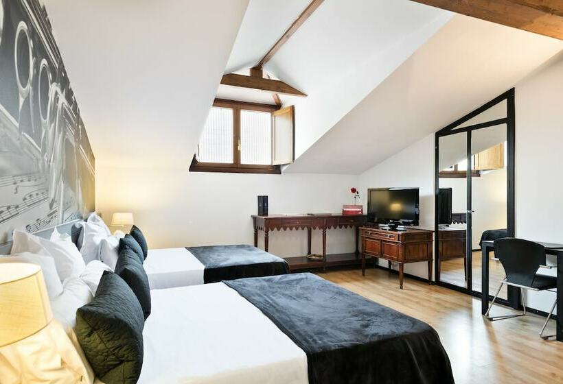 غرفة قياسية ثلاثية, Abba Jazz Hotel Vitoria