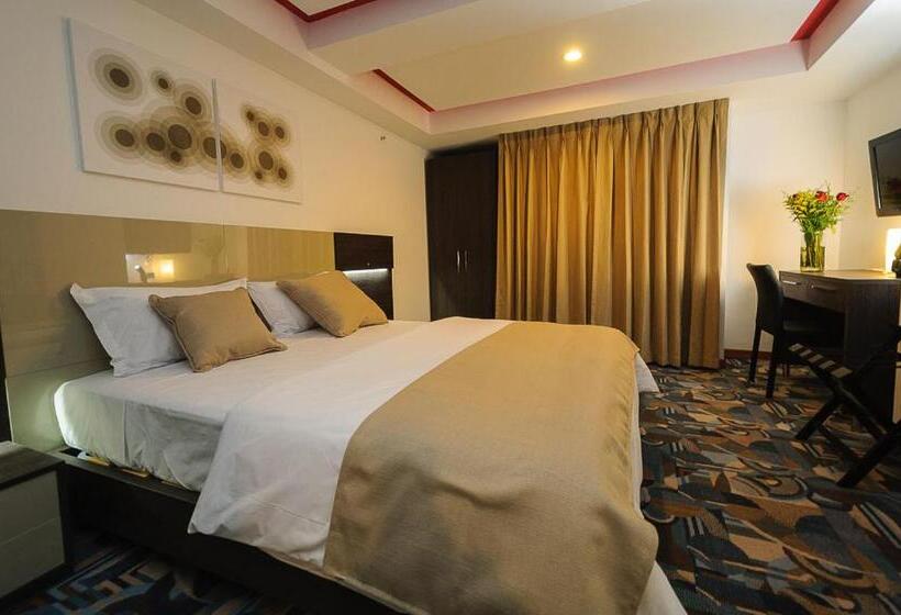 اتاق استاندارد, Alex Caracas