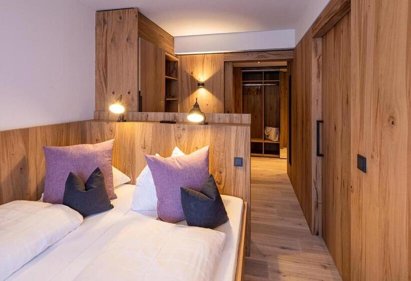 山景套房, Alte Post