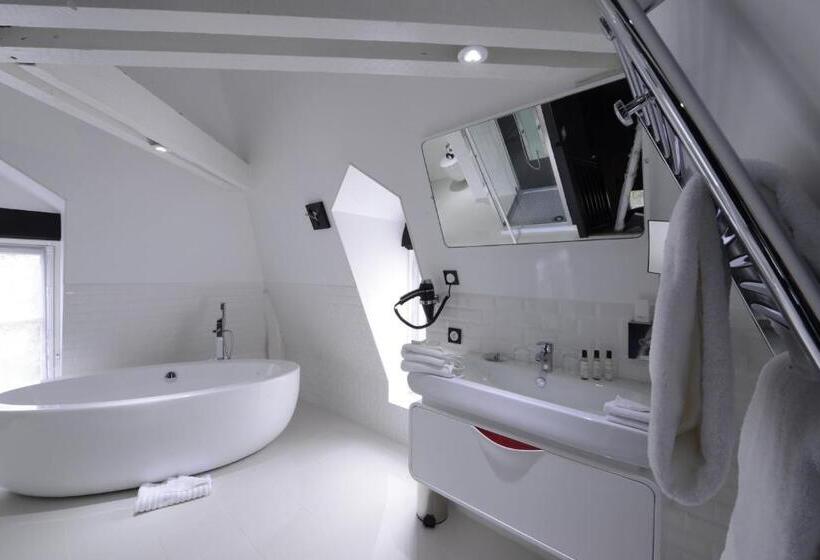 スーペリアールーム, Art