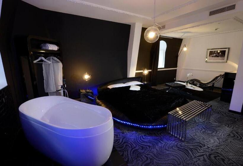 ジュニアスイート, Art