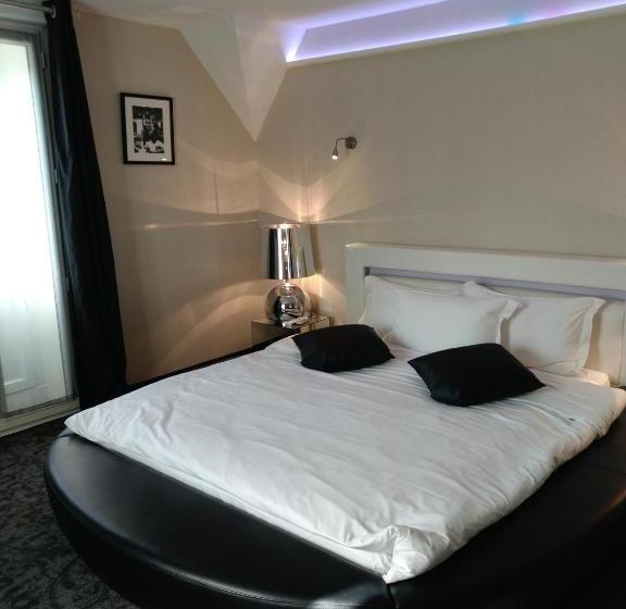 ガーデンビュースタンダードルーム, Art