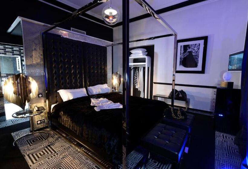 バルコニー付きスタンダードルーム, Art