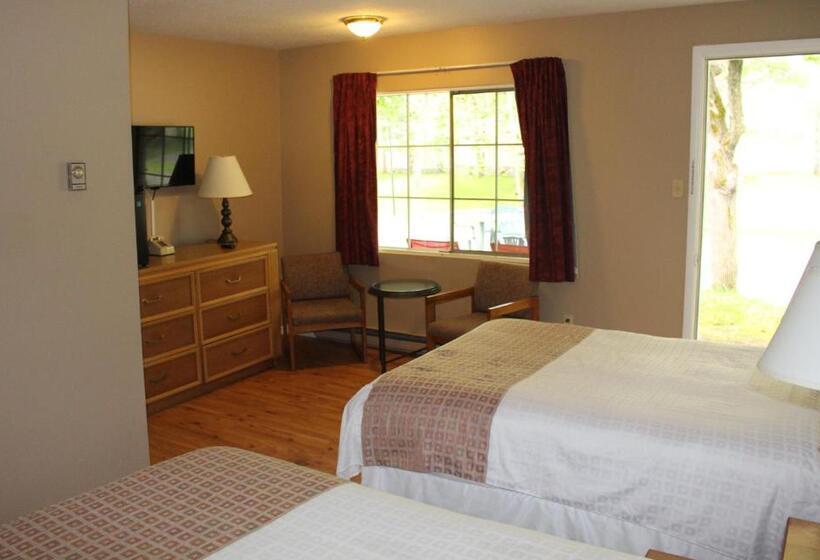 غرفه قياسيه سريرين مزدوجين, Colonial Resort1000islands