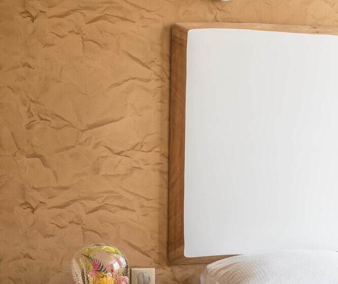 חדר סטנדרט, Cosmopolitain