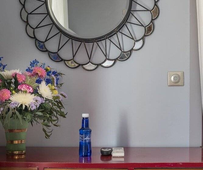 חדר סטנדרט, Cosmopolitain