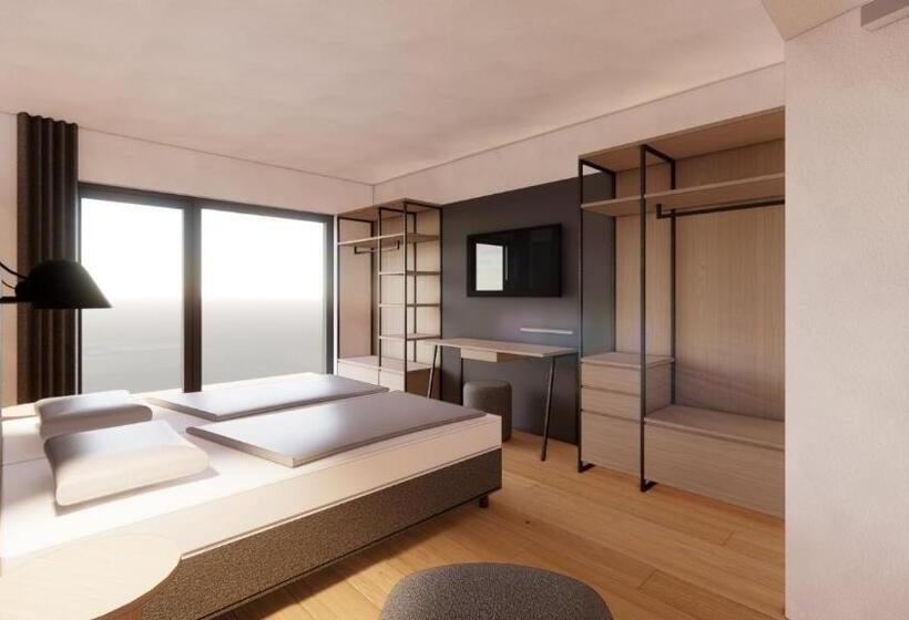 اتاق استاندارد با بالکن, Educare