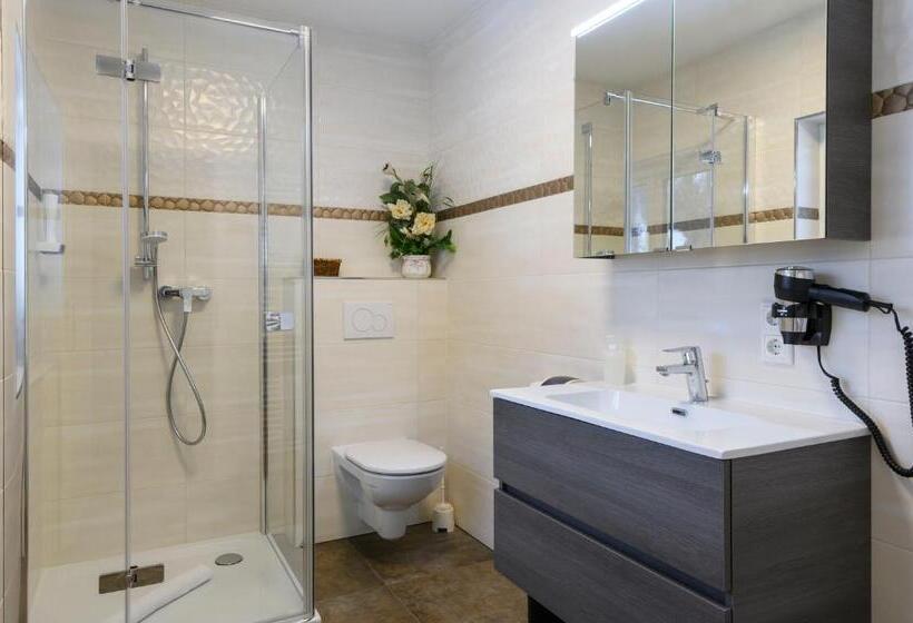 Номер Стандарт, Gasthof Waldwirt