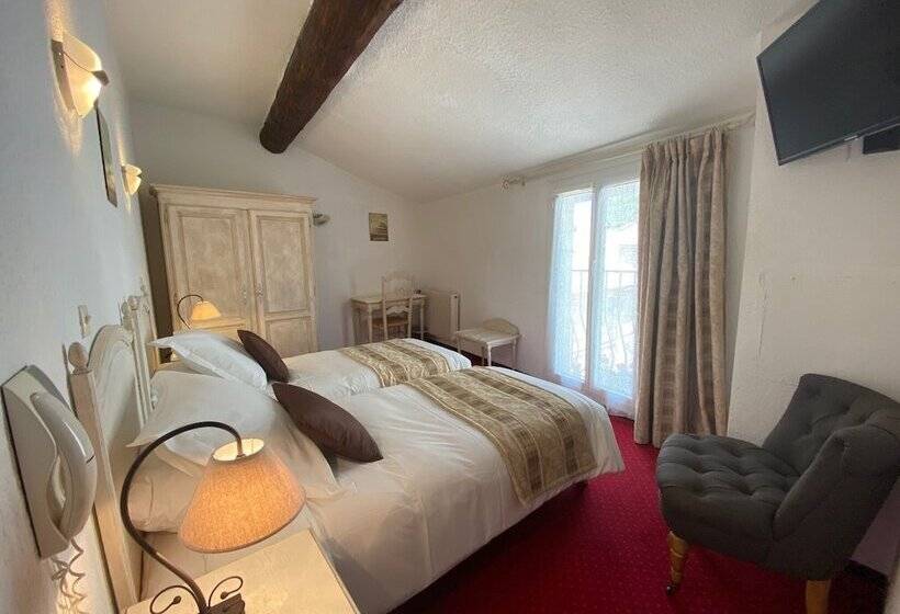 غرفة قياسية, Porte De Camargue