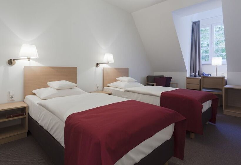 اتاق استاندارد, Kardinal Schulte Haus