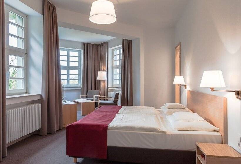 اتاق استاندارد, Kardinal Schulte Haus