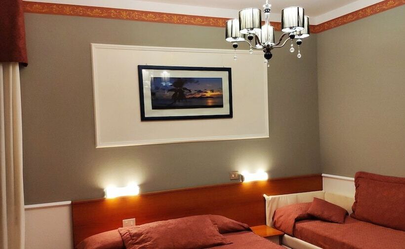 اتاق استاندارد سه نفره, Minerva