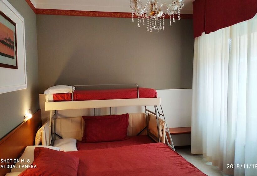Chambre Familiale, Minerva