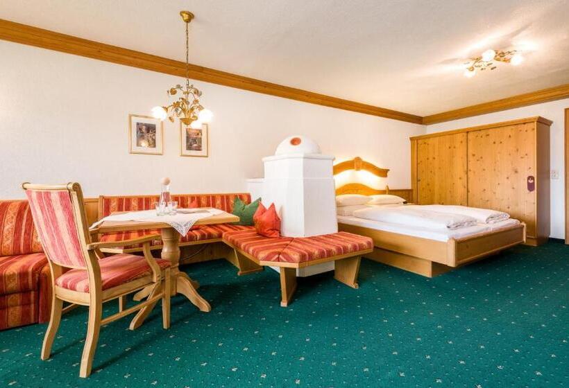 غرفة سوبيريور, Moserhof