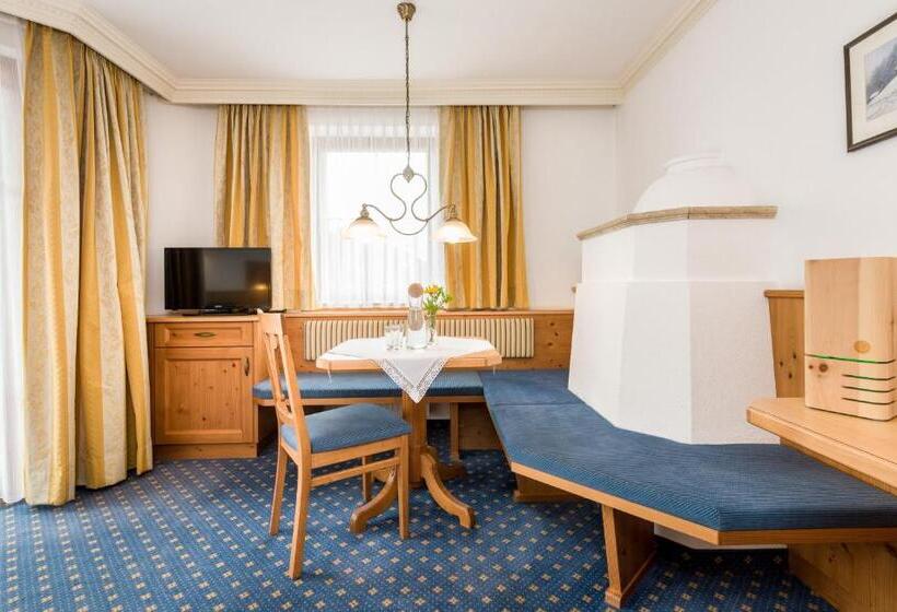 غرفة سوبيريور, Moserhof