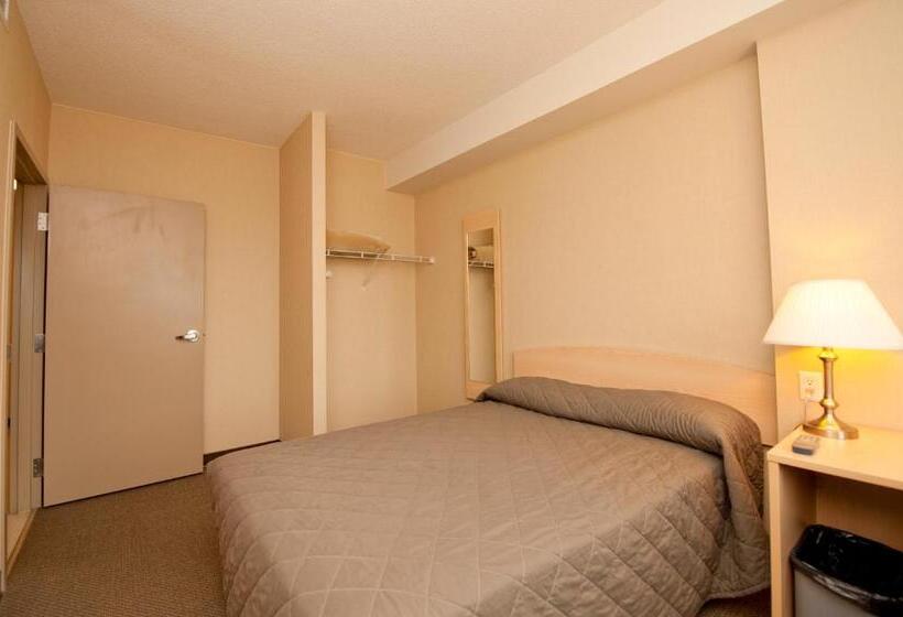 סוויטת 4 חדרים, Residence & Conference Centre   Kamloops