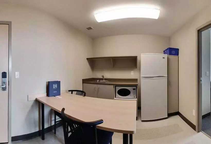 سوئیت 2 خوابه, Residence & Conference Centre   Kamloops