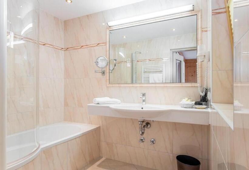 Номер Стандарт, Riedl Im Zillertal