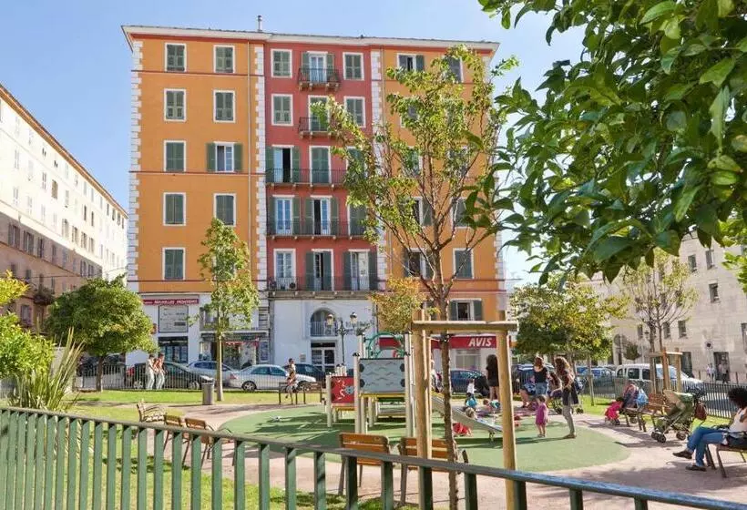 اتاق استاندارد, Riviera