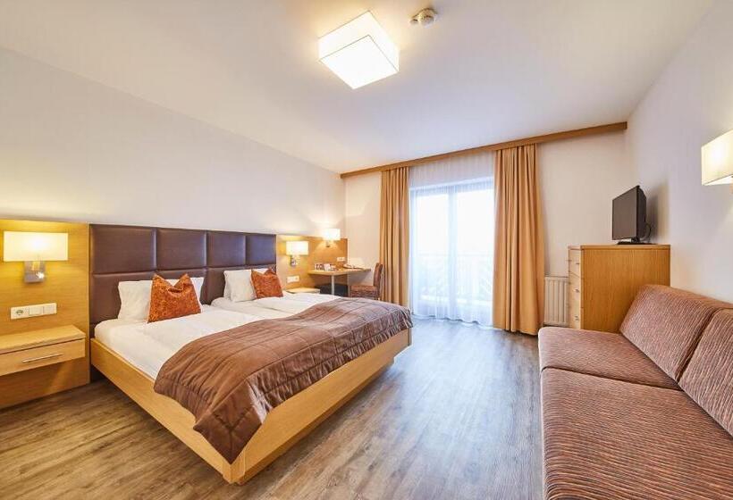 חדר סופריור עם מרפסת, Römerhof