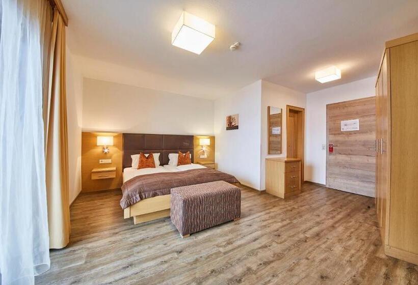 חדר משפחתי, Römerhof