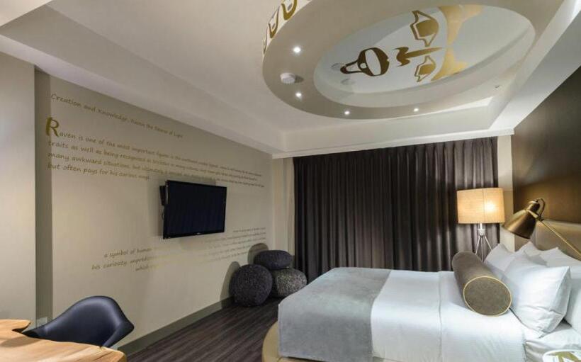 Номер Deluxe, Skwachays Lodge