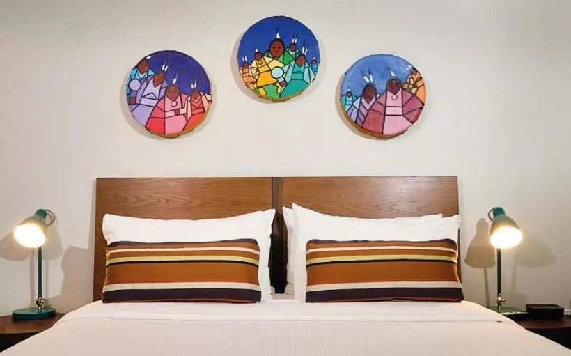キングサイズベッドのデラックスルーム, Skwachays Lodge