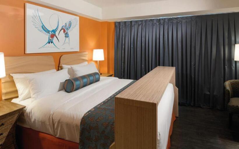 Номер Deluxe, Skwachays Lodge