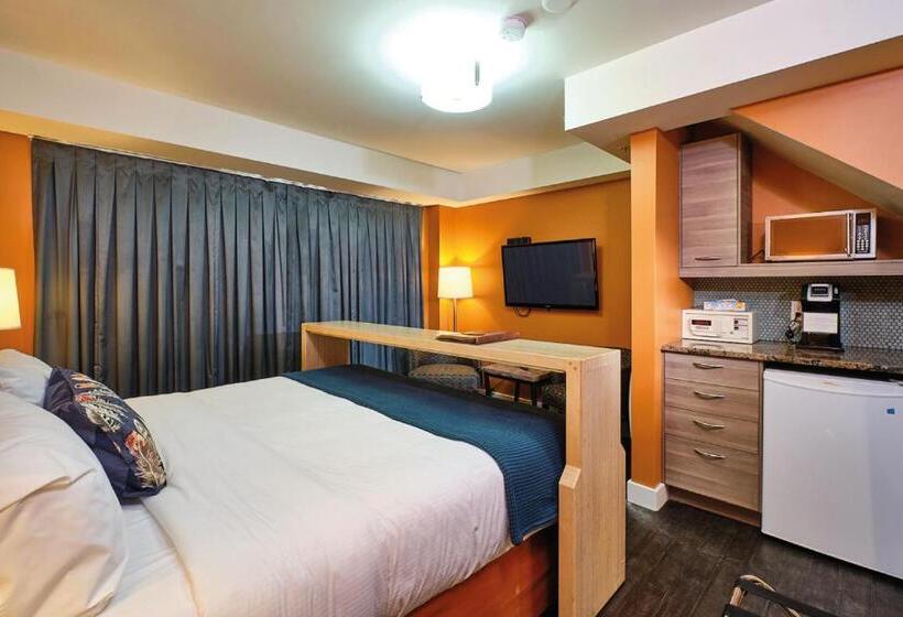 Номер Deluxe, Skwachays Lodge