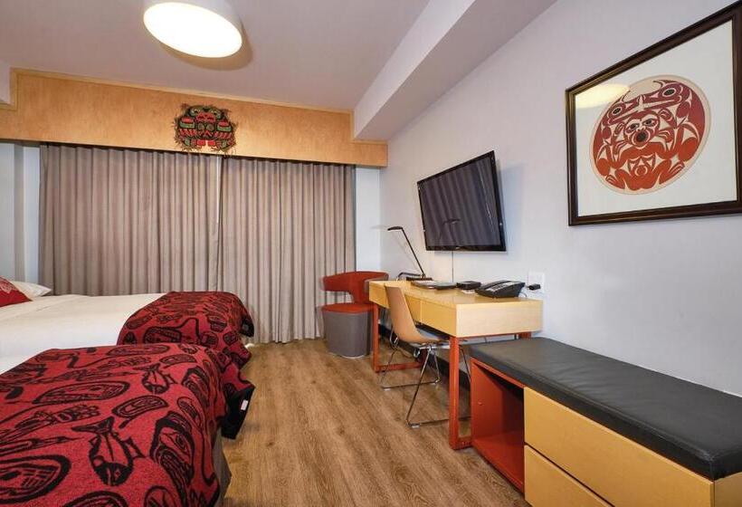 Номер Deluxe, Skwachays Lodge