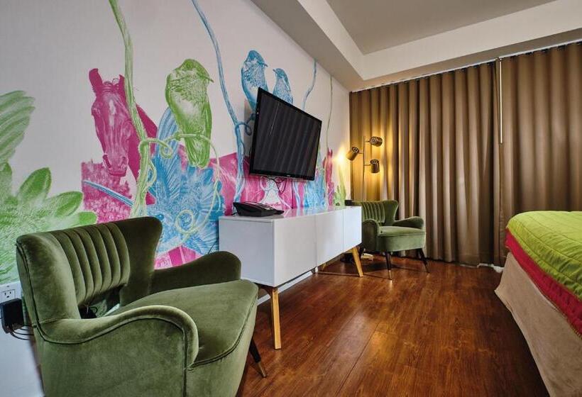 Номер Deluxe Кровать Кинг, Skwachays Lodge