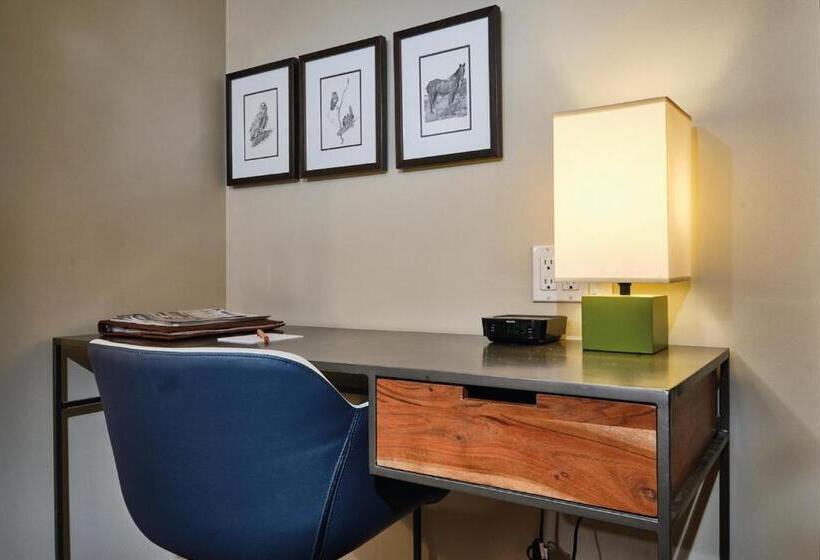 Номер Deluxe Кровать Кинг, Skwachays Lodge