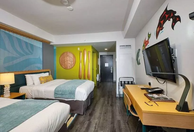 デラックスルーム, Skwachays Lodge