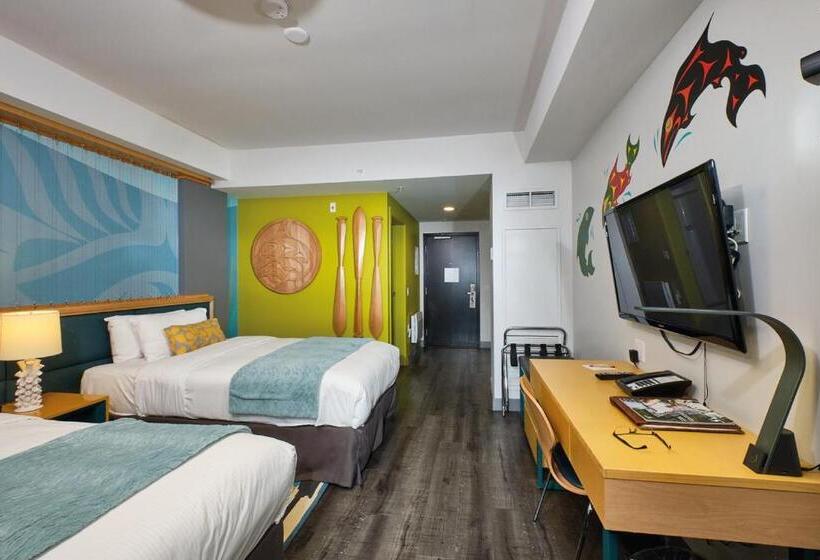 Номер Deluxe, Skwachays Lodge