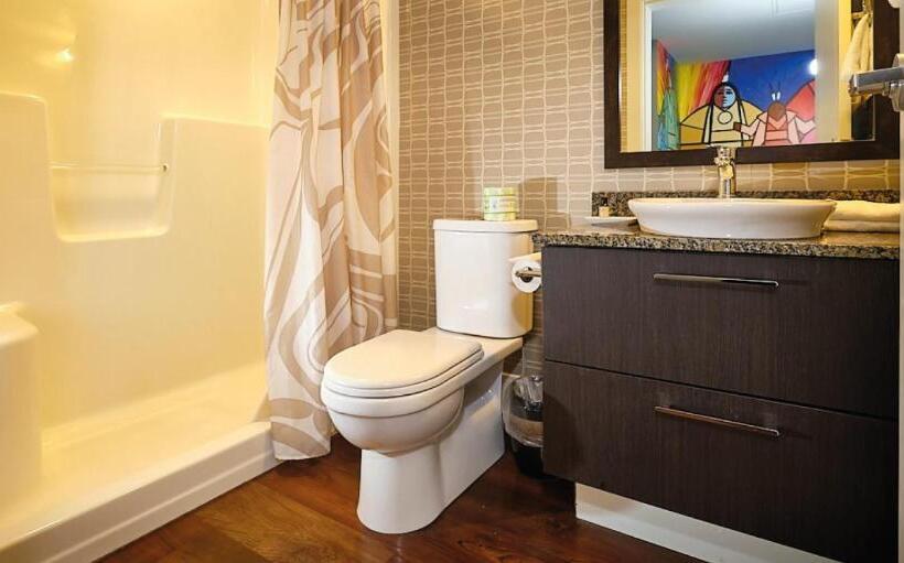 Номер Deluxe, Skwachays Lodge