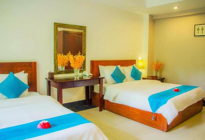 חדר דלוקס עם מרפסת, Skyline Boutique