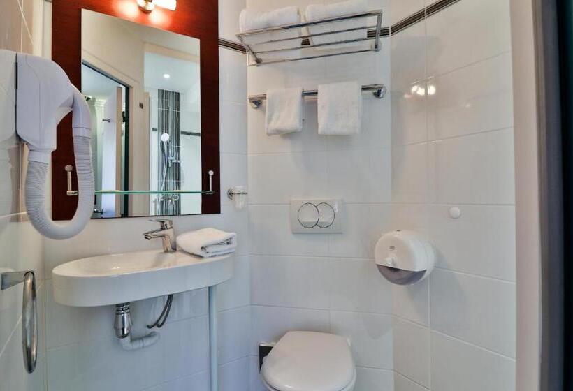 标准间带阳台, Spa Plage St Jean