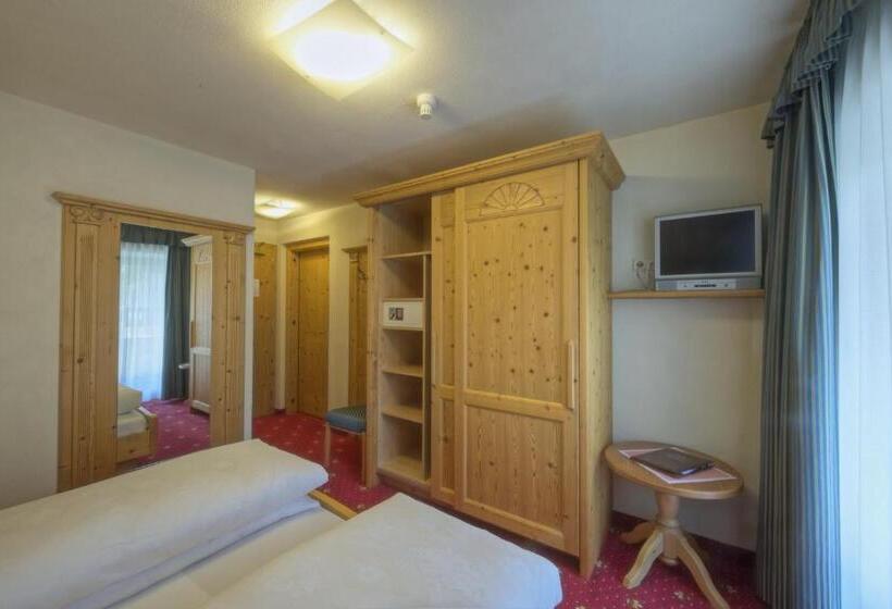 غرفة قياسية, Sporthotel Panorama